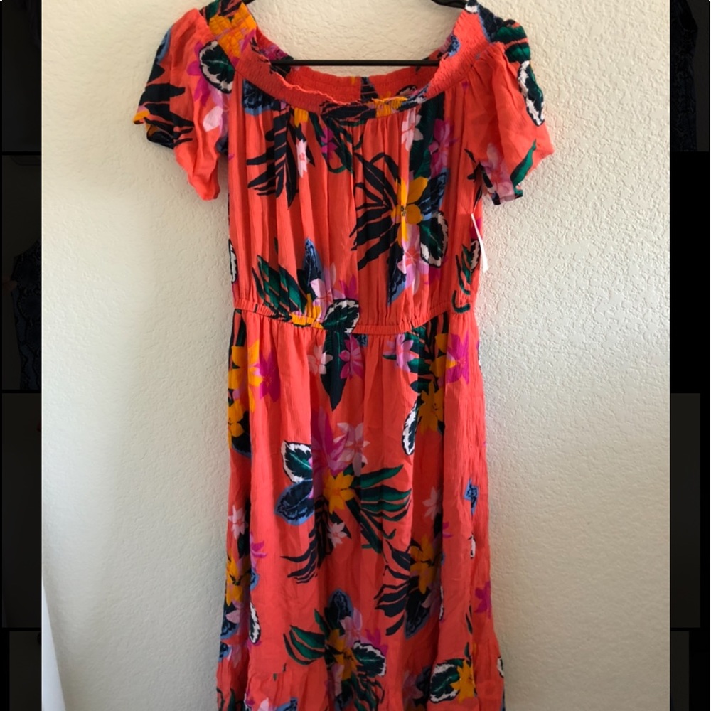 Off the shoulder Old navy Summer dress